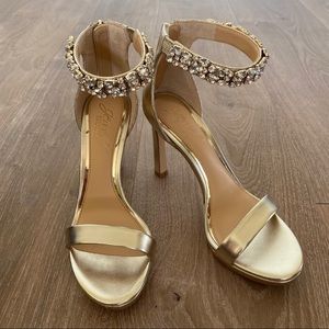 NIB Jewel Badgley Mischka “Sierra” Sandals